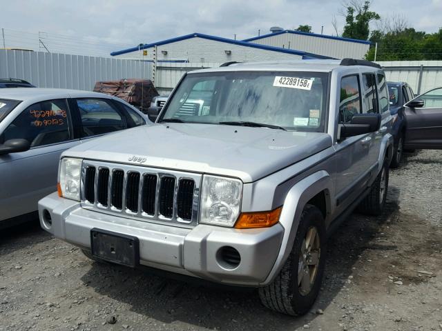 1J8HG48K57C611753 - 2007 JEEP COMMANDER SILVER photo 2