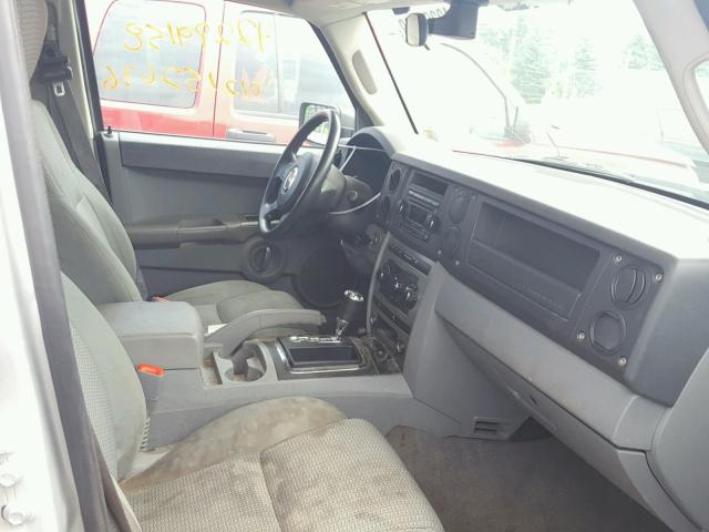 1J8HG48K57C611753 - 2007 JEEP COMMANDER SILVER photo 5