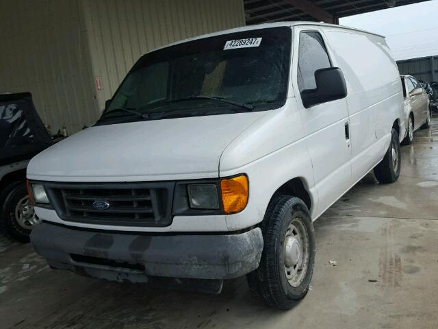 1FTRE14W94HA23992 - 2004 FORD ECONOLINE WHITE photo 2