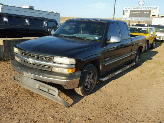 2GCEC19T211240625 - 2001 CHEVROLET SILVERADO BLACK photo 2