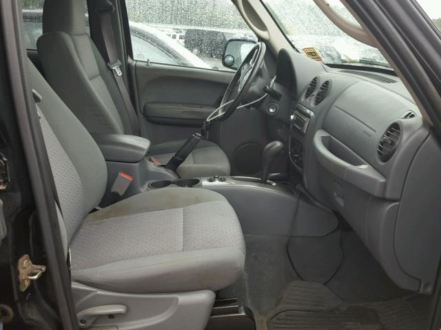 1J4GL38K25W547413 - 2005 JEEP LIBERTY RE BLACK photo 5