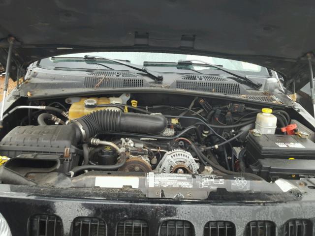 1J4GL38K25W547413 - 2005 JEEP LIBERTY RE BLACK photo 7