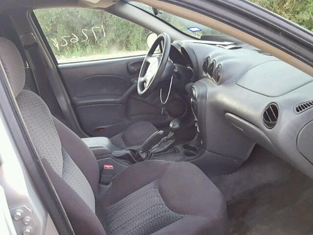 1G2NF52E34C146444 - 2004 PONTIAC GRAND AM S 银色 照片 5