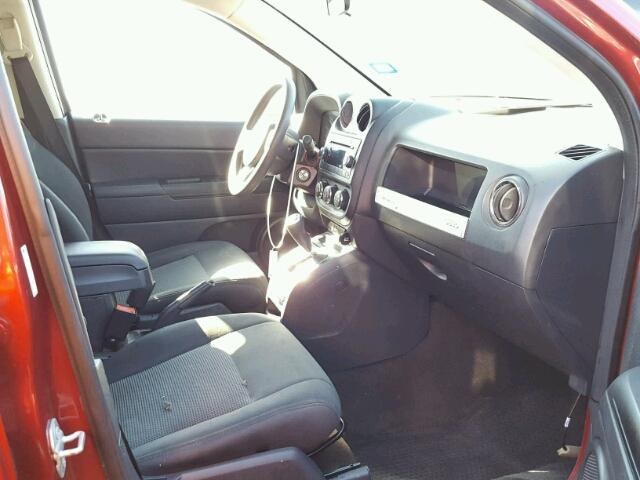 1C4NJCBA5FD262396 - 2015 JEEP COMPASS SP MAROON photo 5