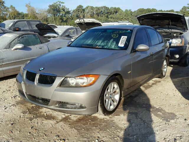 WBAVA33547KX80995 - 2007 BMW 328 I SILVER photo 2