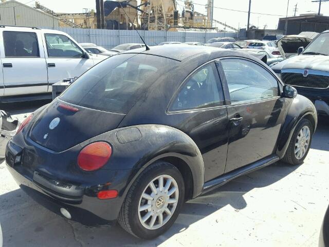 3VWCK31C85M402870 - 2005 VOLKSWAGEN NEW BEETLE 黑色 照片 4