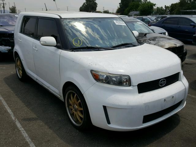 JTLKE50E581052754 - 2008 TOYOTA SCION WHITE photo 1