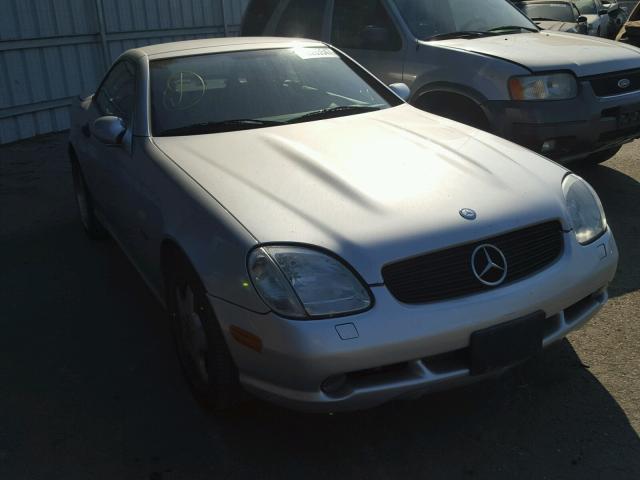 WDBKK47F2XF140819 - 1999 MERCEDES-BENZ SLK 230 KO SILVER photo 1