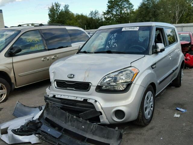 KNDJT2A59D7768736 - 2013 KIA SOUL GRAY photo 2