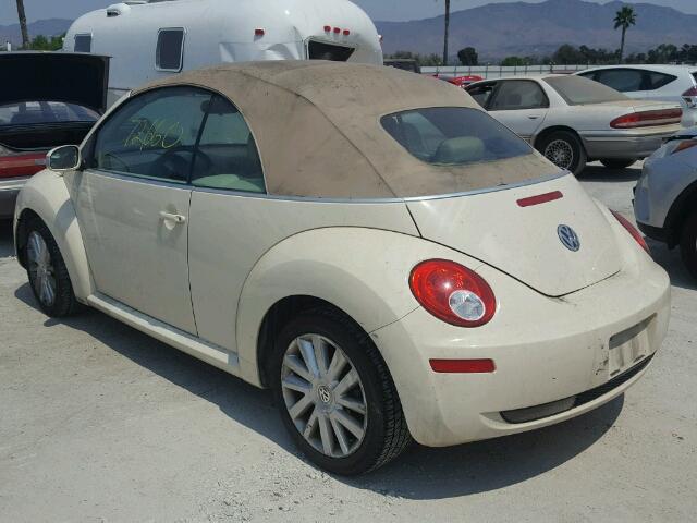 3VWRG31Y28M406084 - 2008 VOLKSWAGEN NEW BEETLE CREAM photo 3
