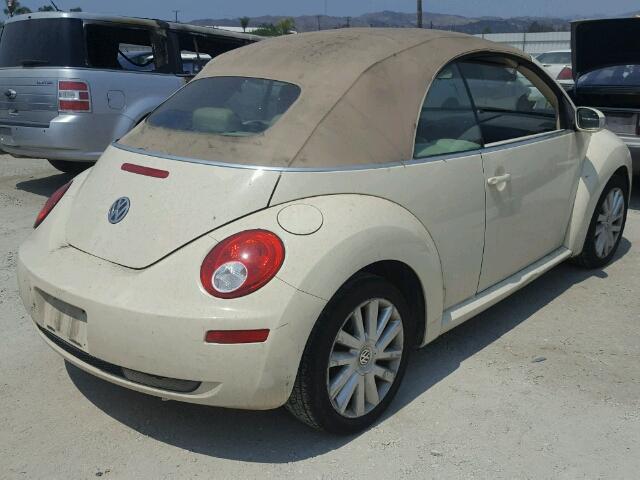 3VWRG31Y28M406084 - 2008 VOLKSWAGEN NEW BEETLE CREAM photo 4