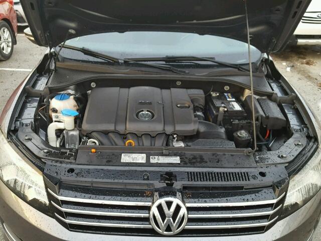 1VWBH7A39CC019858 - 2012 VOLKSWAGEN PASSAT GRAY photo 7