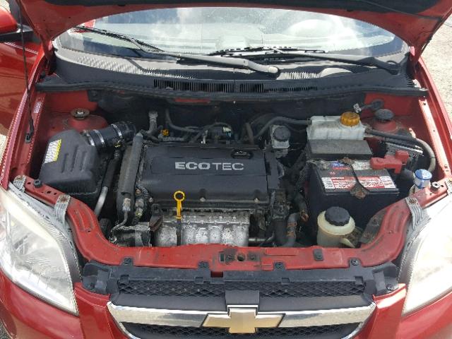 KL1TD56E09B627498 - 2009 CHEVROLET AVEO LS RED photo 7