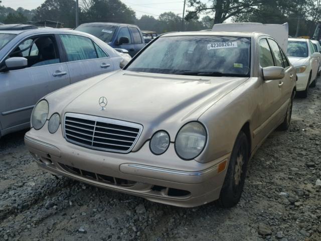 WDBJF82J7YX038205 - 2000 MERCEDES-BENZ E 320 4MAT TAN photo 2