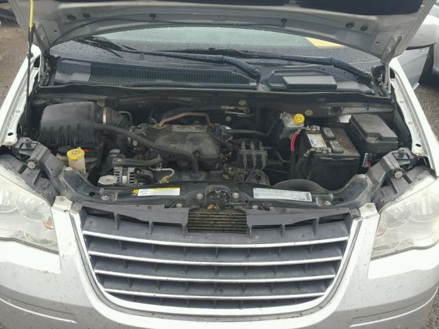 2A4RR5D10AR346158 - 2010 CHRYSLER TOWN & COU SILVER photo 7