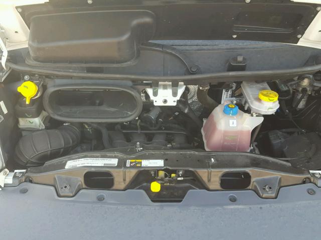 3C6TRVDG6HE546920 - 2017 RAM PROMASTER 白色 照片 7