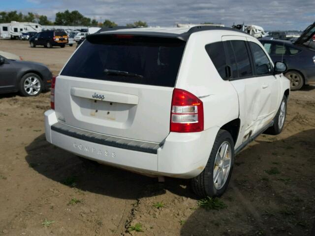 1J4NT4FB7AD585306 - 2010 JEEP COMPASS SP WHITE photo 4