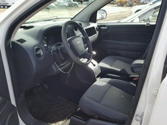 1J4NT4FB7AD585306 - 2010 JEEP COMPASS SP WHITE photo 5