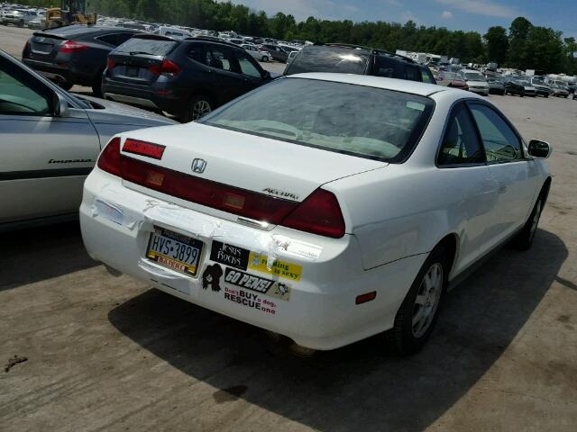 1HGCG32222A012707 - 2002 HONDA ACCORD SE WHITE photo 4