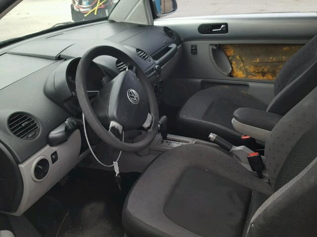 3VWCS21C81M418409 - 2001 VOLKSWAGEN NEW BEETLE 银色 照片 5