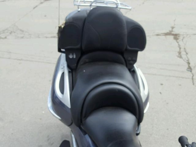 WB10555A6XZD70780 - 1999 BMW K1200 LT GRAY photo 6