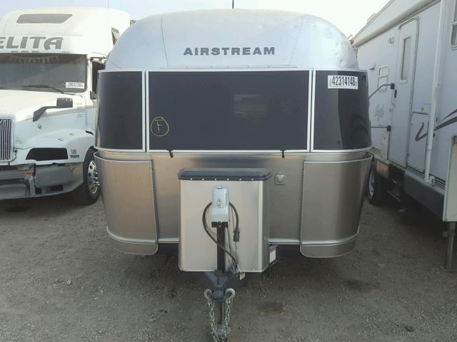 1STJ9YM27GJ534042 - 2016 AIRS TRAILER SILVER photo 2