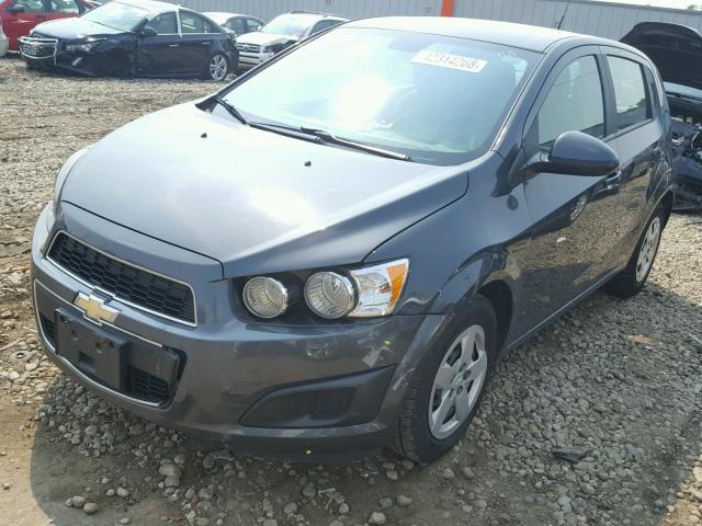 1G1JB6SH7D4182484 - 2013 CHEVROLET SONIC LS 灰色 照片 2