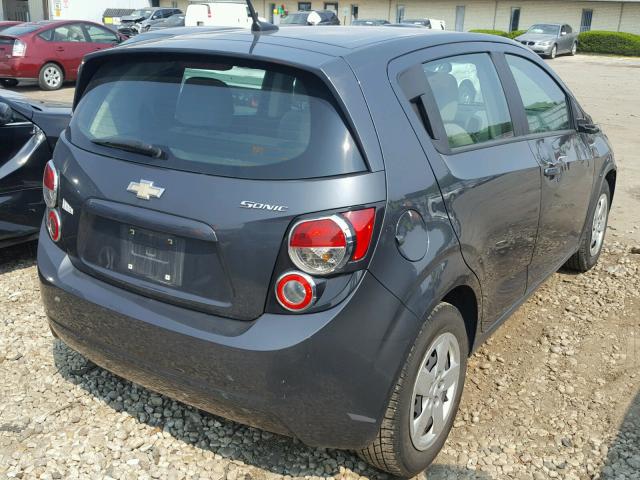 1G1JB6SH7D4182484 - 2013 CHEVROLET SONIC LS 灰色 照片 4