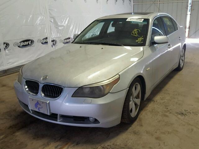 WBANF73596CG68245 - 2006 BMW 530 XI SILVER photo 2