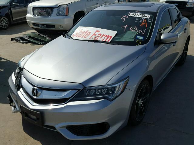 19UDE2F37HA011374 - 2017 ACURA ILX BASE SILVER photo 2