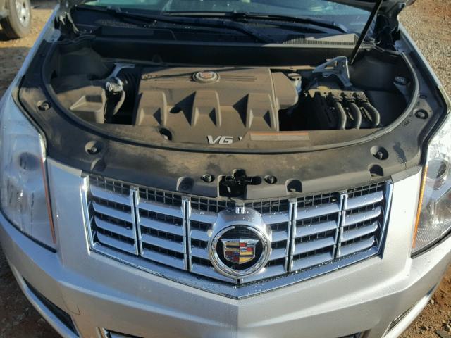 3GYFNAE35FS523420 - 2015 CADILLAC SRX SILVER photo 7