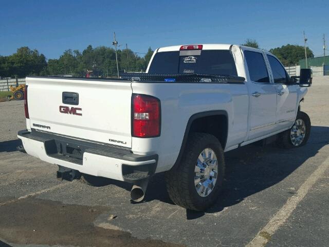 1GT12UE8XGF207409 - 2016 GMC SIERRA WHITE photo 4