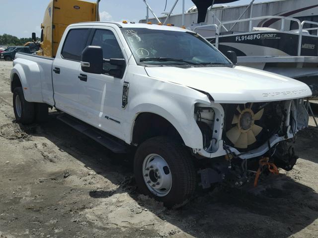 1FT8W4DT9HEB56825 - 2017 FORD F450 SUPER WHITE photo 1