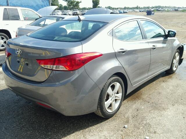 5NPDH4AE7CH093764 - 2012 HYUNDAI ELANTRA GRAY photo 4