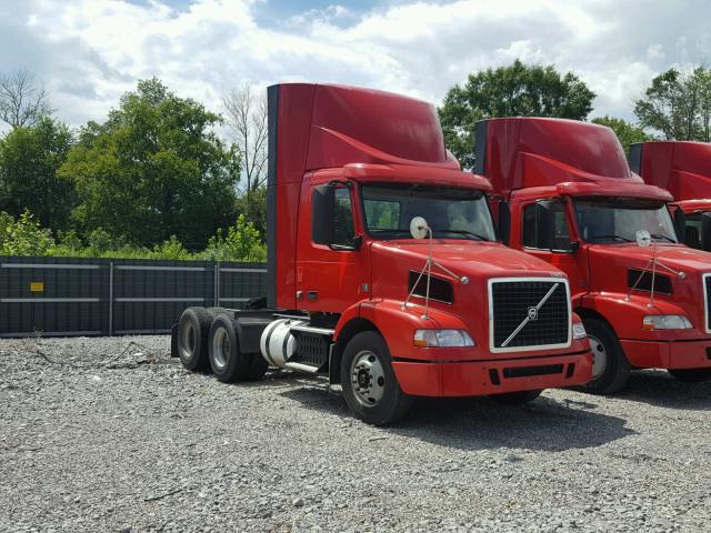 4V4MC9EG3DN131228 - 2013 VOLVO VN VNM RED photo 1