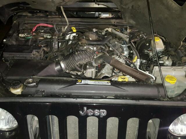 1J4BA5H18AL181553 - 2010 JEEP WRANGLER U BLACK photo 7