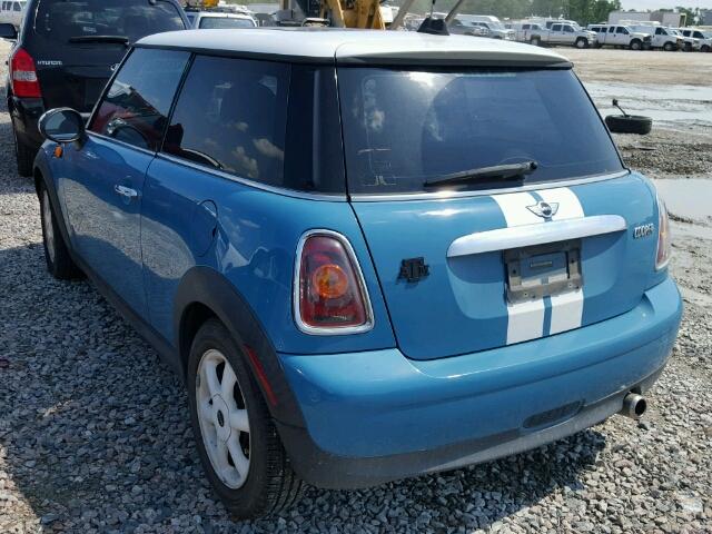 WMWMF3C5XATZ22703 - 2010 MINI COOPER BLUE photo 3