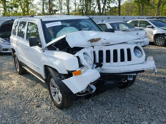 1C4NJRFBXFD425811 - 2015 JEEP PATRIOT LA WHITE photo 1