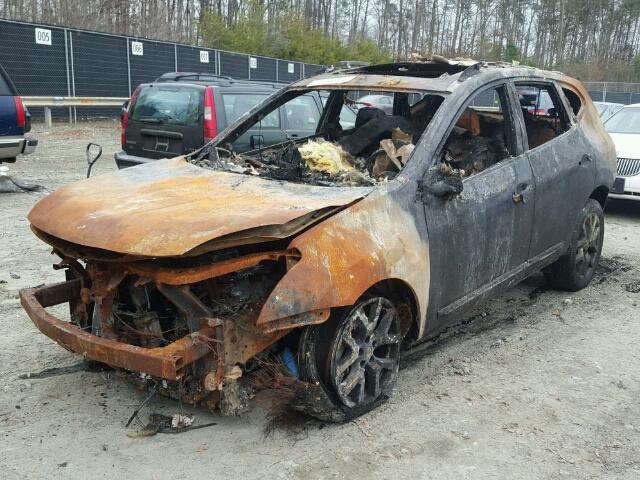 N0V1N42326696 - 2013 NISSAN ROGUE S BLACK photo 2