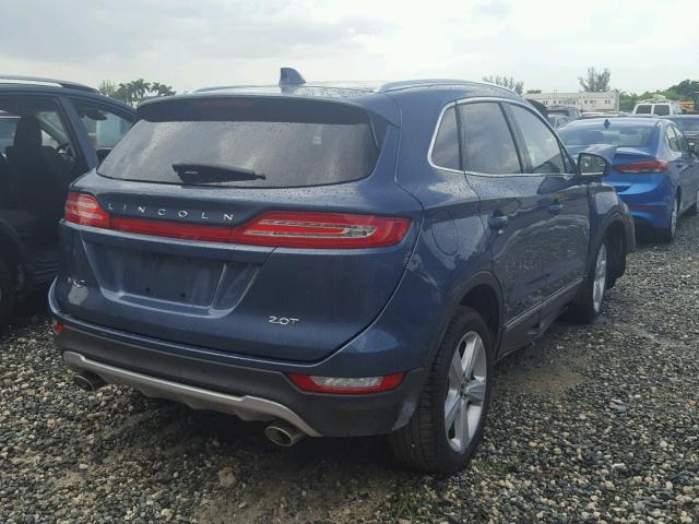 5LMCJ1C94JUL00430 - 2018 LINCOLN MKC PREMIE BLUE photo 4