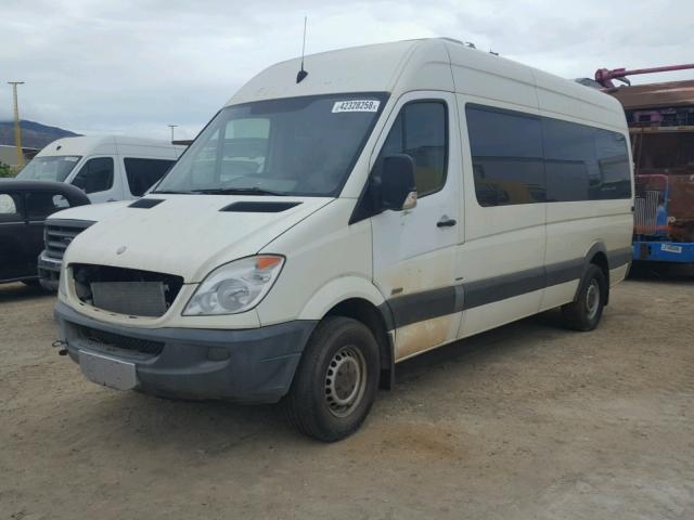 WDZPE8CC9C5616842 - 2012 MERCEDES-BENZ SPRINTER WHITE photo 2