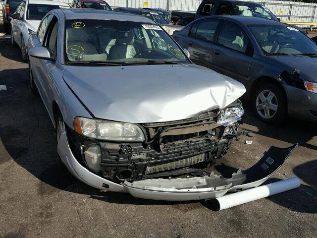 YV1RS640252475136 - 2005 VOLVO S60 SILVER photo 9