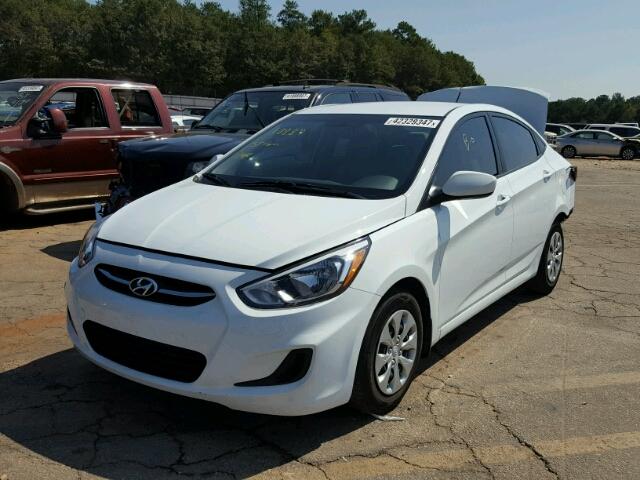 KMHCT4AE3FU934737 - 2015 HYUNDAI ACCENT WHITE photo 2