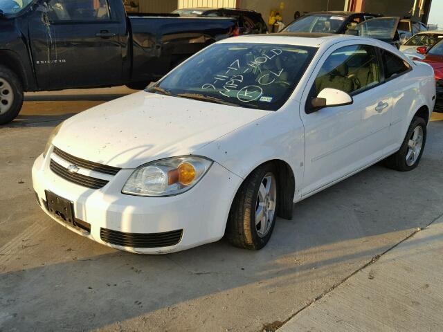 1G1AL15F877112425 - 2007 CHEVROLET COBALT WHITE photo 2