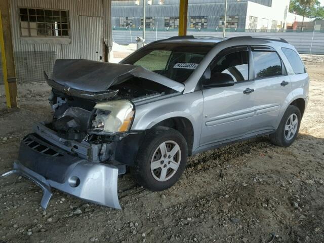 2CNDL13F066000350 - 2006 CHEVROLET EQUINOX SILVER photo 2