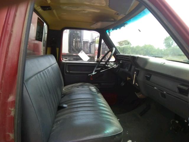 1FDNF72J5PVA26038 - 1993 FORD F700 LPO RED photo 5