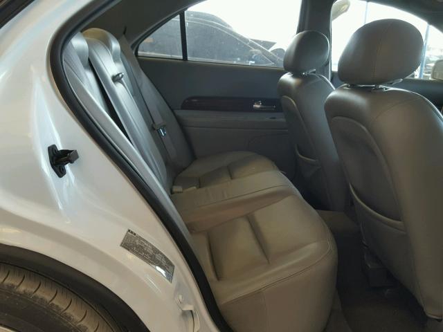 1LNHM87AX1Y663711 - 2001 LINCOLN LS 白色 照片 6
