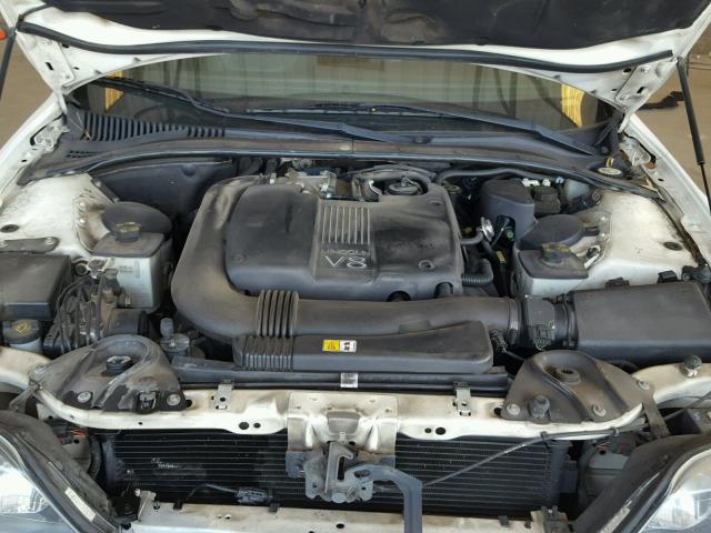1LNHM87AX1Y663711 - 2001 LINCOLN LS 白色 照片 7
