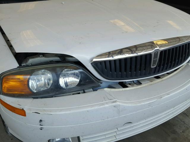 1LNHM87AX1Y663711 - 2001 LINCOLN LS 白色 照片 9