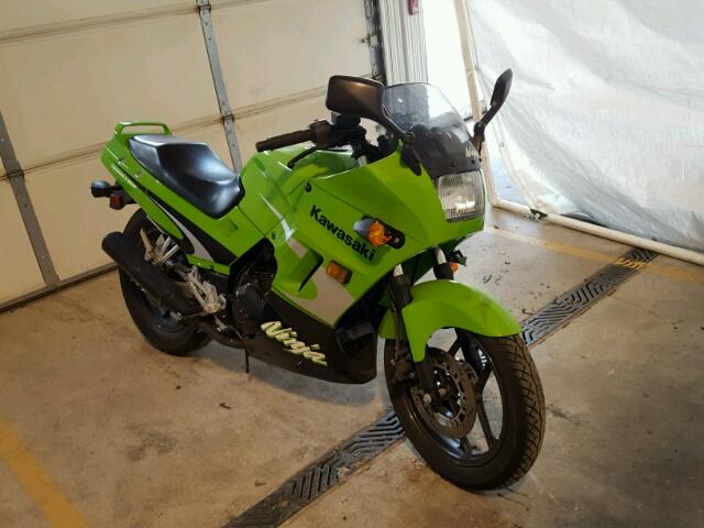 JKAEXMF122A087416 - 2002 KAWASAKI EX250 F GREEN photo 1